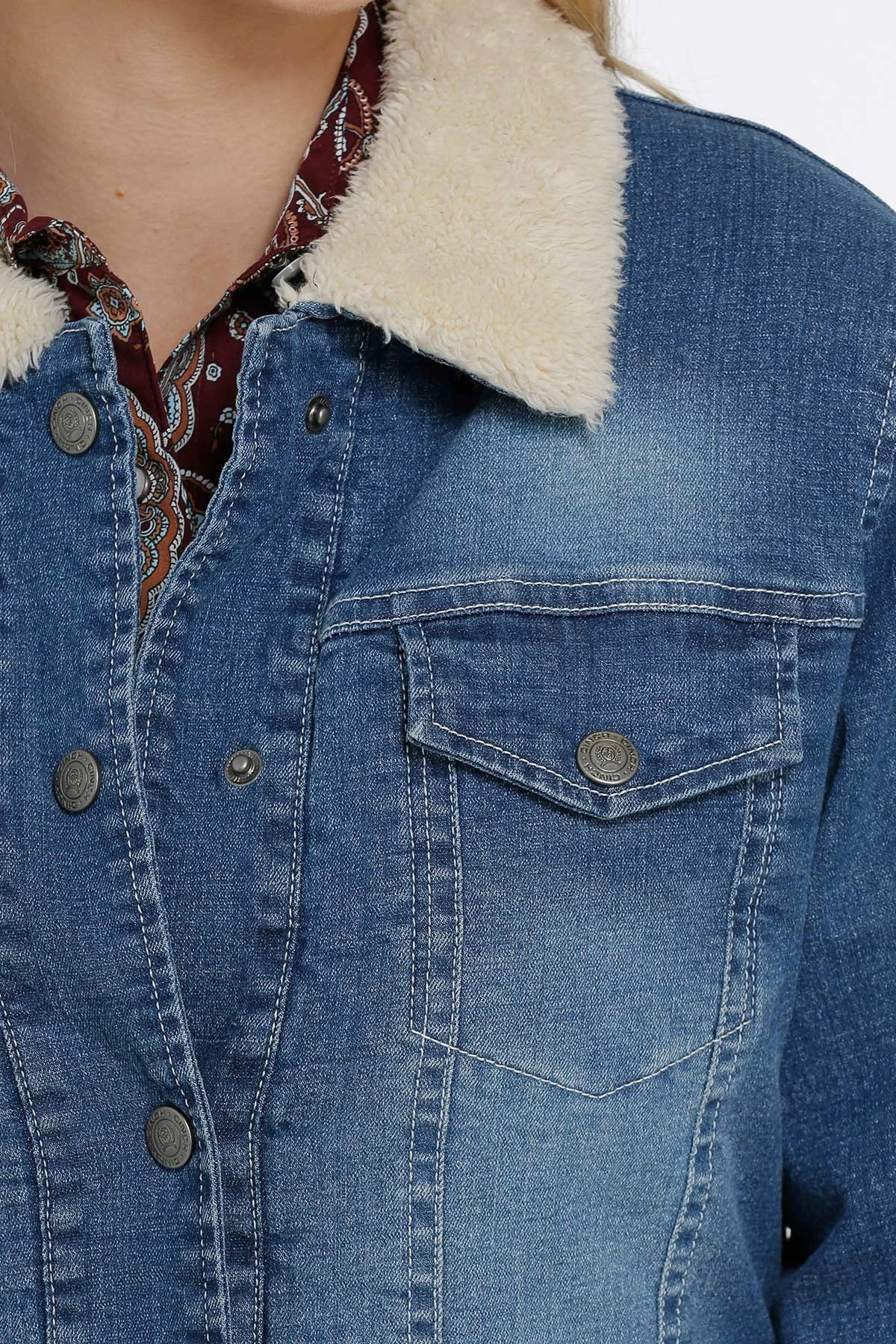 Cinch Cinch Women's Denim Trucker Jacket C4 6 Cinch Cinch Women's Denim Trucker Jacket C4 - Image 4